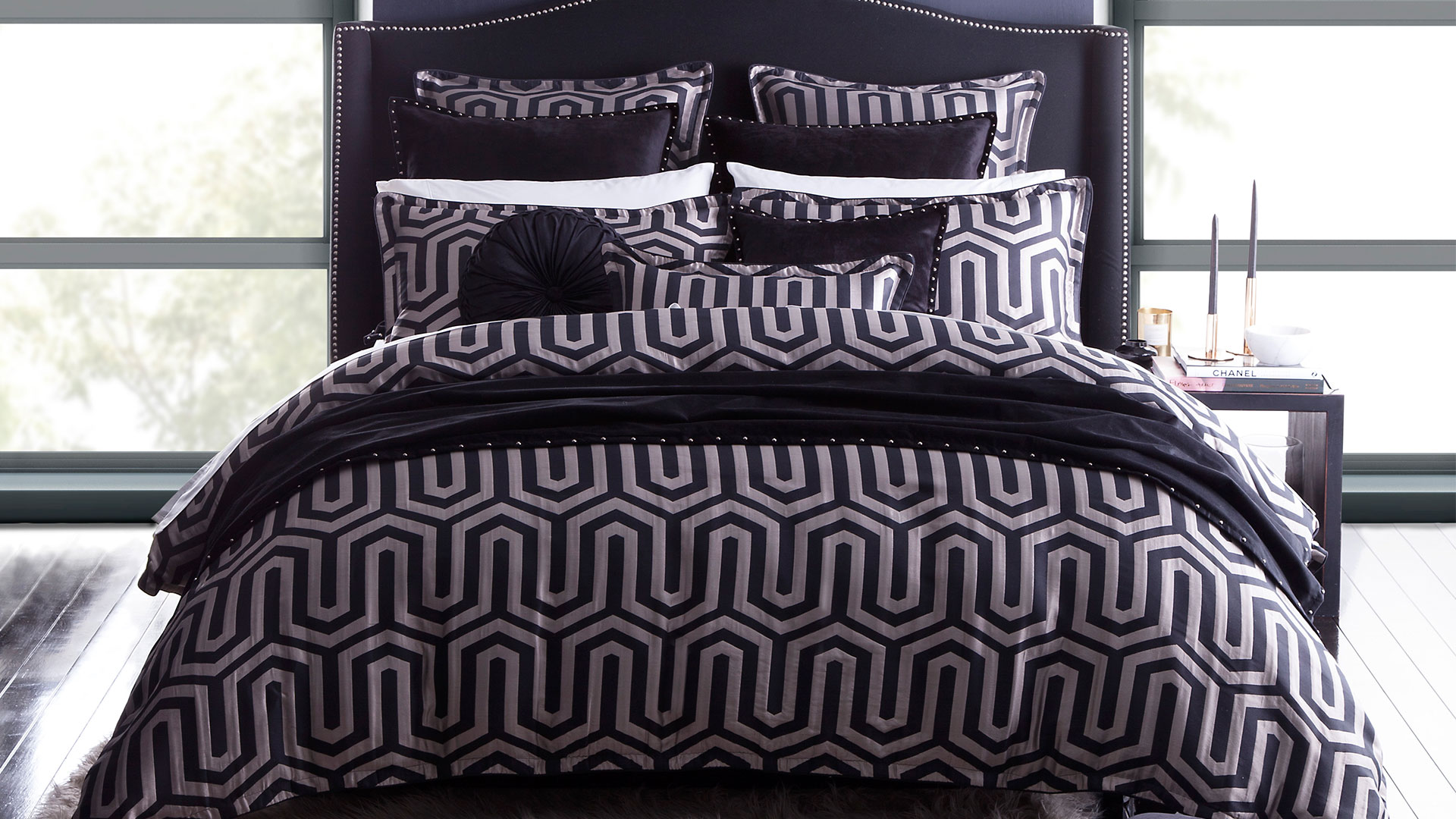 Chase Onyx Duvet Cover Set by Da Vinci