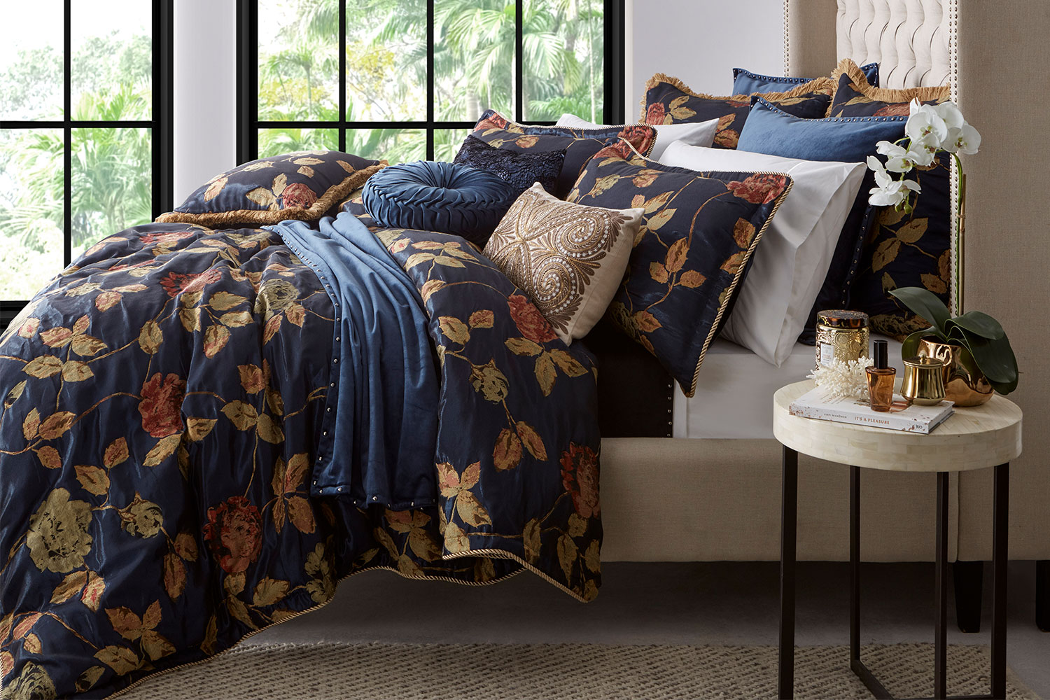 Bordeaux Navy Duvet Cover Set by Da Vinci