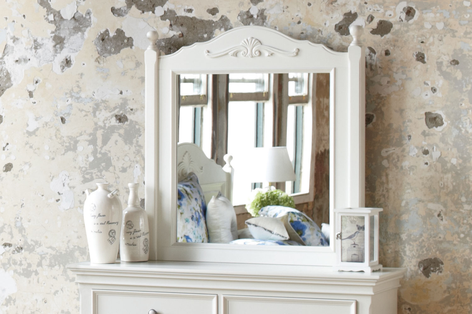 Chambre Mirror by Garry Masters