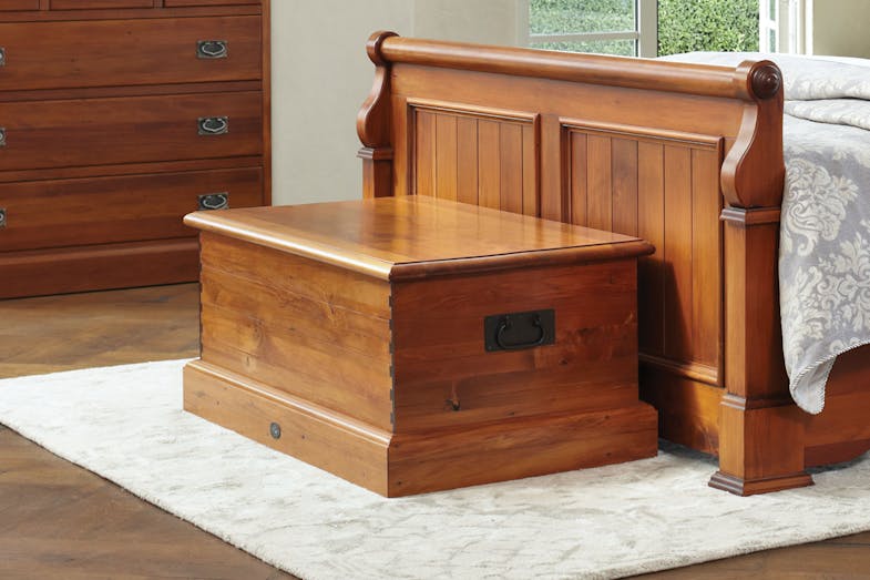 Clevedon Sea Chest by Woodpecker Furniture