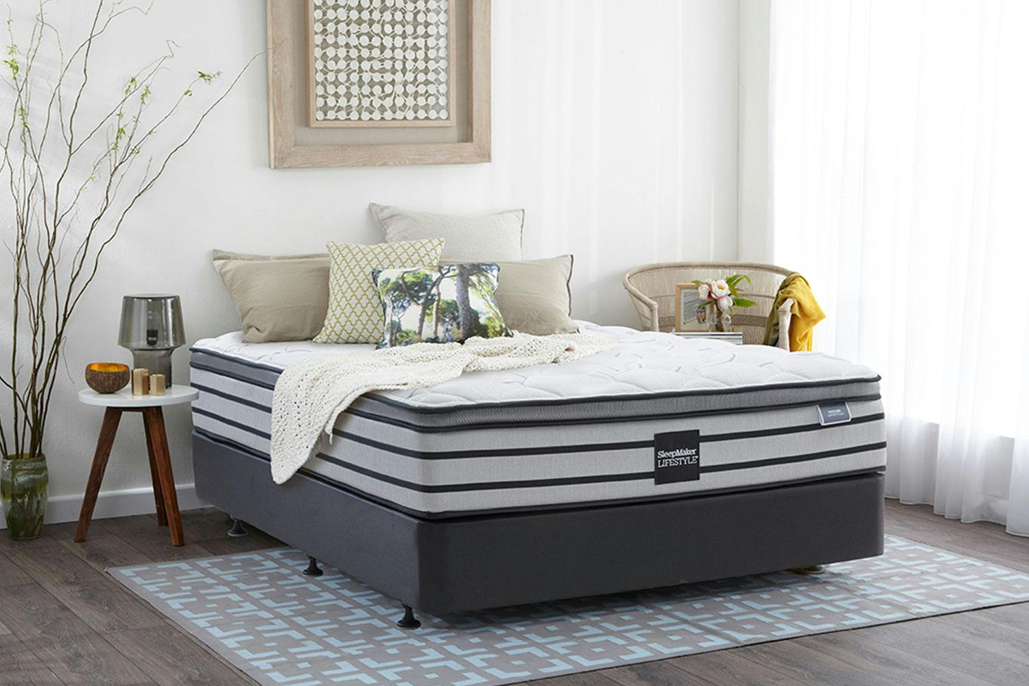 Posture Support Plush Queen Bed By Sleepmaker Harvey Norman New